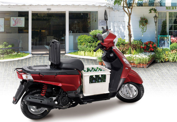 Το ComBiz 125 της SYM αποτελεί μια πολύ έξυπνη λύση για όσους έχουν αυξημένες μεταφορικές ανάγκες.