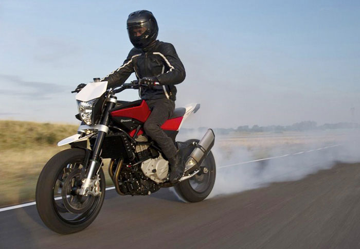 Από την άνοιξη του 2012 το ολοκαίνουργιο Nuda θα διατίθεται και με ABS.