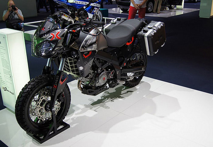 Το Urban X Over είναι βασισμένο στο Suzuki V-Strom 650.