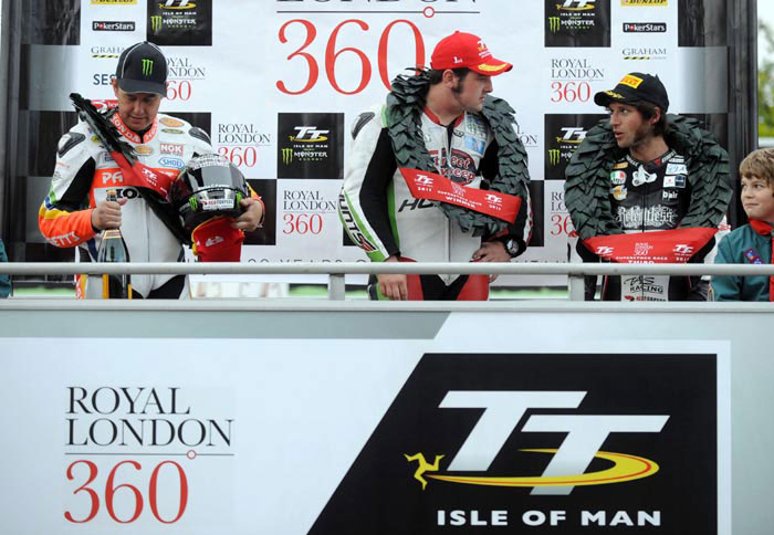 Superstock TT: 1οι Kawasaki & Dunlop 