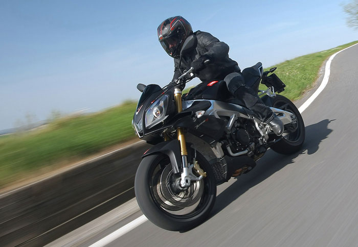 Aprilia Tuono V4 R APRC: 12.700 ευρώ 