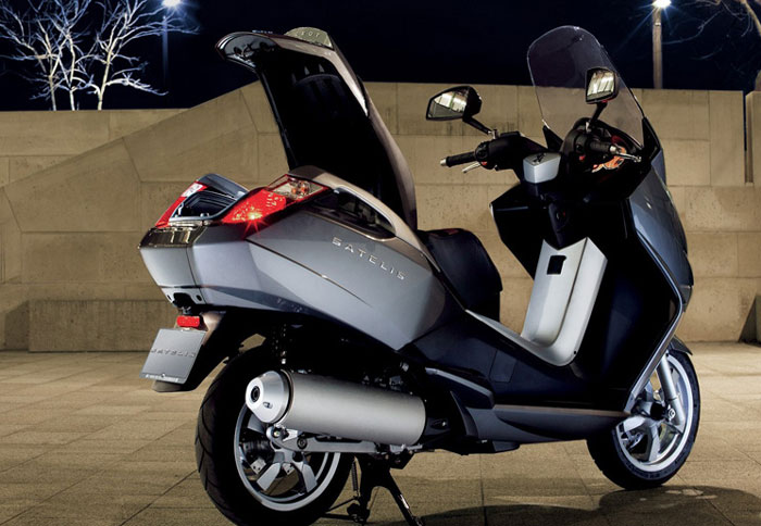 Το νέο maxi 500 scooter της Peugeot