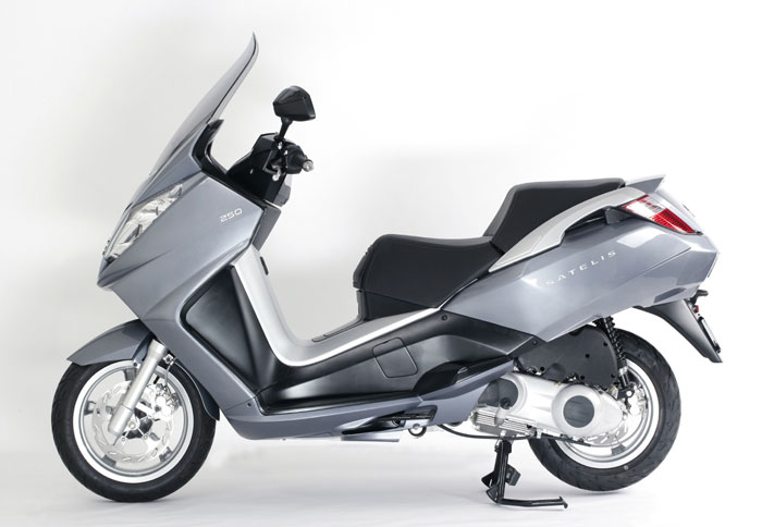 Peugeot Satellis στα 250κ.εκ.