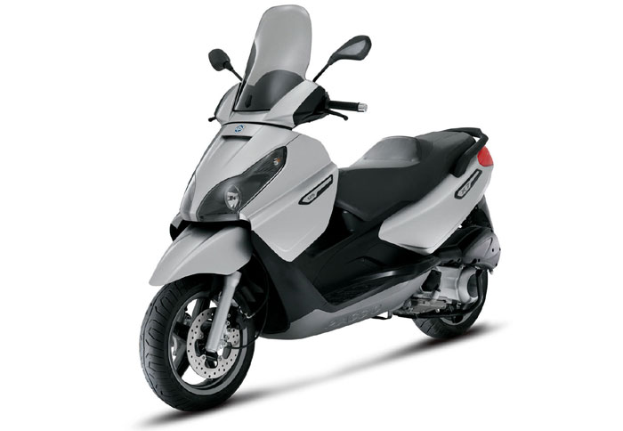 Νέο scooter Piaggio X7