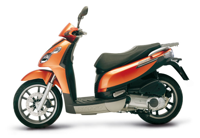 Piaggio Carnaby: Καλύπτοντας το κενό!
