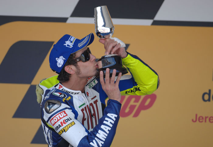 Moto gp:Rossi για Pedrosa