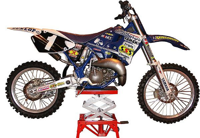 Κλοπή YZ 125 στη Βρετανία
