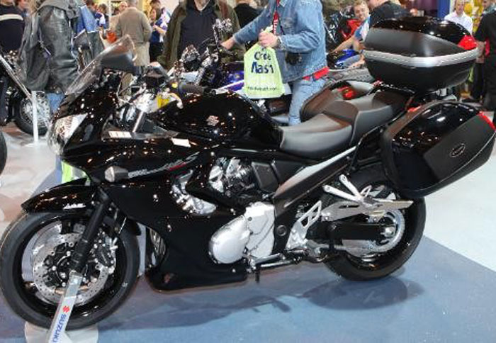 Ταξιδιάρικο Suzuki Bandit 1250 GT