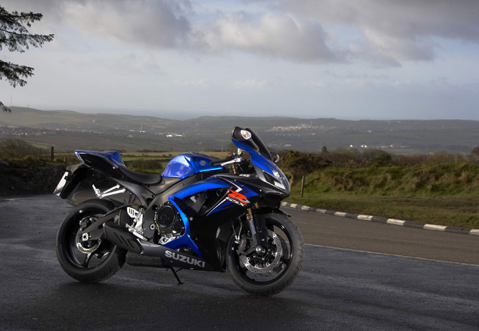 Η Suzuki αποκαλύπτει όλη τη σειρά ΤΤ