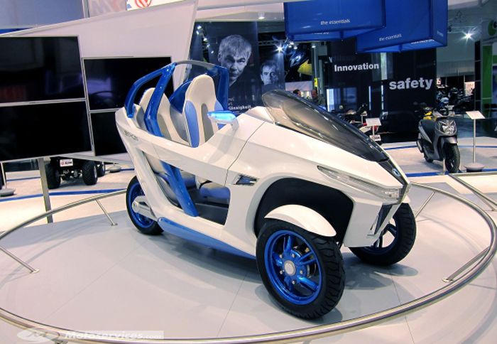 Το concept EX-3 της SYM αποτελεί ένα τεχνολογικά προηγμένο τρίροδο που διαθέτει ηλεκτρικό κινητήρα. 