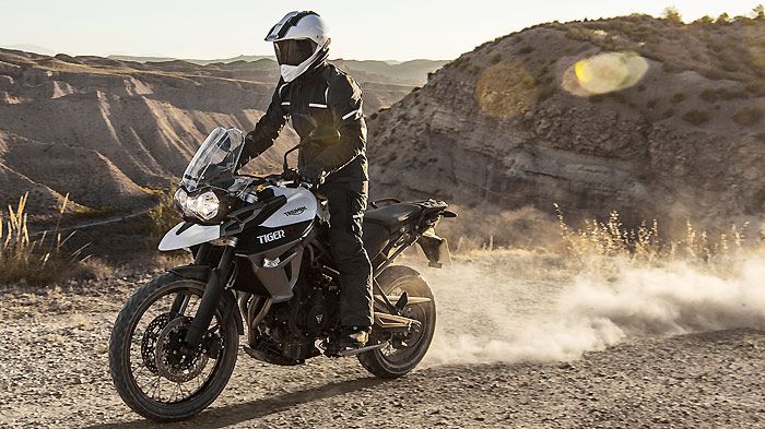 Όπως και το υπάρχον XC έτσι και το ανανεωμένο αποτελεί την πιο χωμάτινη έκδοση μεταξύ των δύο Tiger 800.