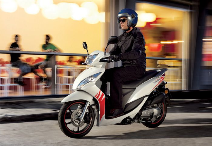 Διαθέσιμο είναι πλέον και στη χώρα μας το μικρότερο μέλος της οικογένειας Vision.  