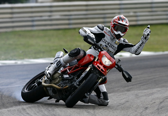 Το Hypermotard στην Ελλάδα