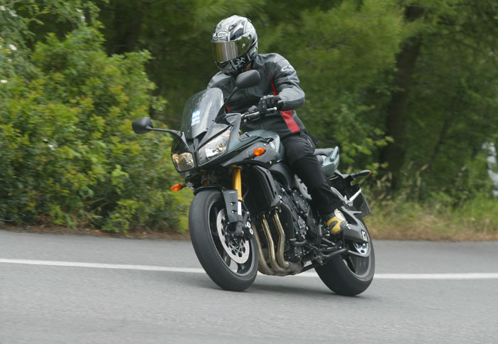 Yamaha FZ1 Fazer με 11.700 €