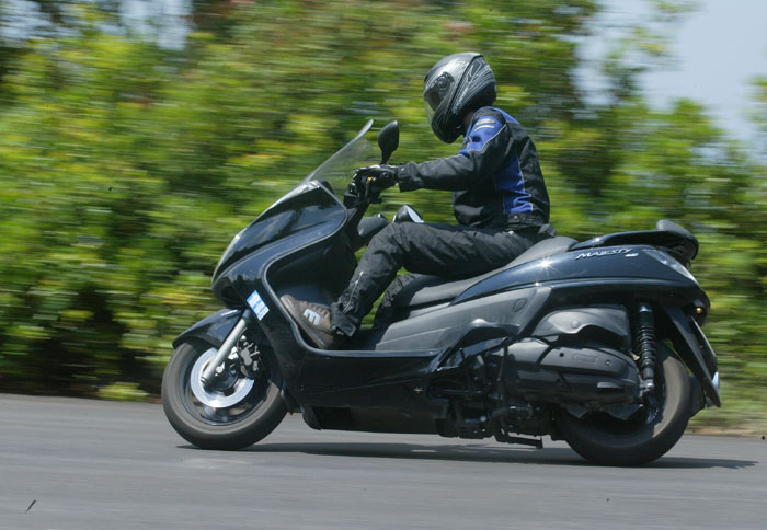 Yamaha Majesty 400/ABS με 6.560 €