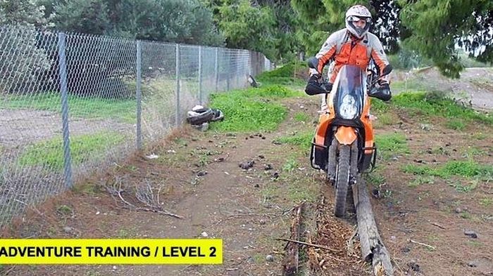 Εγγραφείτε στο κανάλι της ART και παρακολουθήστε δωρεάν βίντεο με συμβουλές για Adventure Riding.