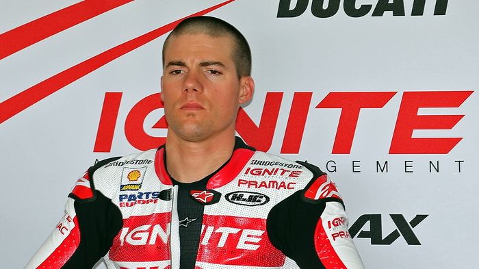 Μακάρι να ξεμπερδέψει μια και καλή με τον τραυματισμό του ο Spies, και να γυρίσει στα καλά αποτελέσματα.