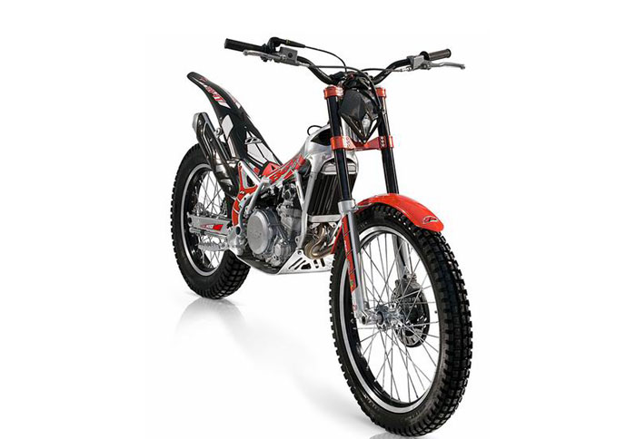Νέο Beta Rev300 4T Racing Edition