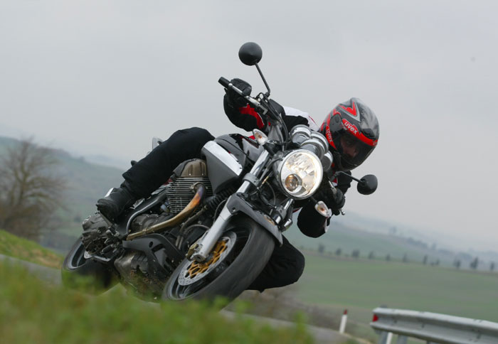 Οδηγούμε το Moto Guzzi Breva V1100