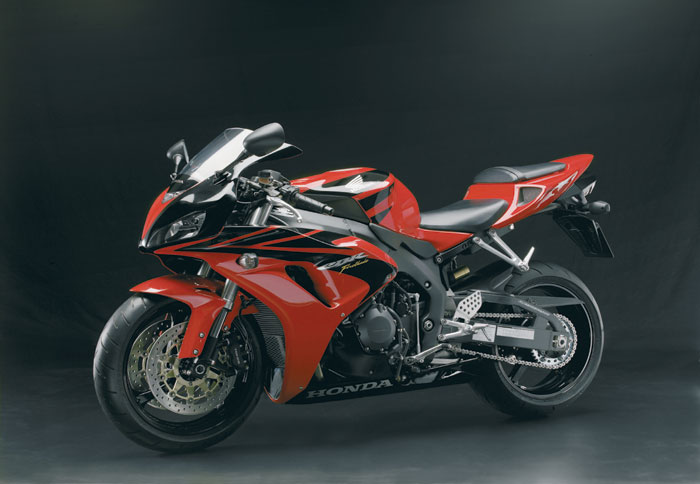 CBR 1000RR Fireblade και CBF 1000