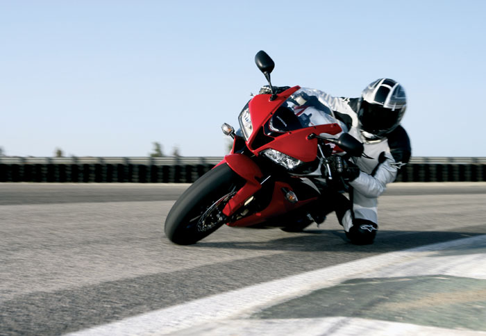 H πρώτη supersport παραγωγής με ABS