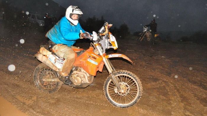 Η βροχή και η λάσπη στο Rally Raid Greece έδωσαν ρέστα.