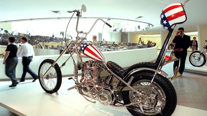 Ο οίκος δημοπρασίας Profiles in History εκτιμά πως η θρυλική Harley-Davidson θα αποφέρει από 1 έως 1.2 εκατομμύρια δολάρια.
