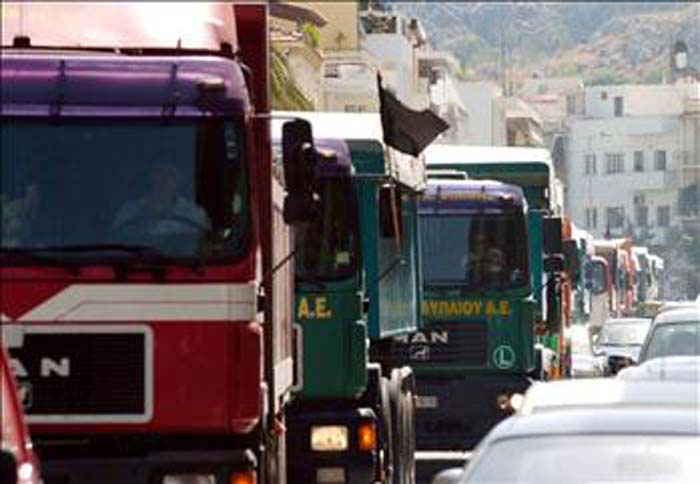 Ζημιογόνα τα γερασμένα φορτηγά