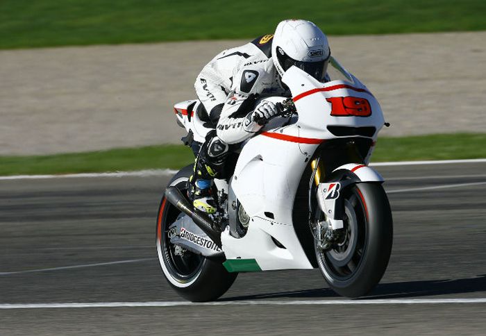 Ο Alvaro Bautista θα είναι έτοιμος για την επόμενη σεζόν, χωρίς βίδες στο πόδι του.