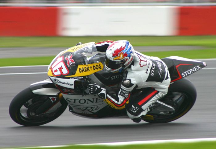 Ο Cluzel θα βρίσκεται την επόμενη χρονιά στην κατηγορία των Superbike και συγκεκριμένα επάνω στην Kawasaki ZX-6R.