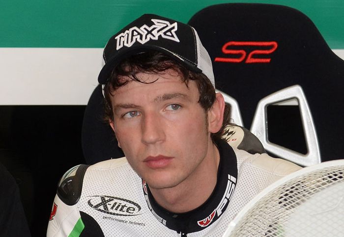 Την ευκαιρία της  κενής θέσης άδραξε ο Γερμανός αναβάτης, Max Neukirchner, ο οποίος θα οδηγήσει τη μοτοσικλέτα της Kalex.
