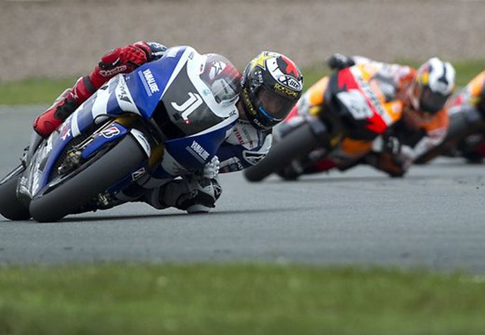 Οι υπεύθυνοι της πίστας άσκησαν ισχυρή πίεση στην ADAC, ώστε να αναιρέσει την ανακοίνωσή της.