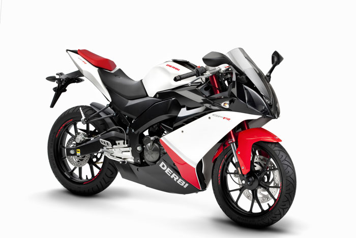 Αγωνιστική τιμή για το Derbi GPR 125 4T