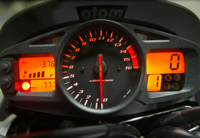 Δοκιμάσαμε τη Suzuki GSR 600