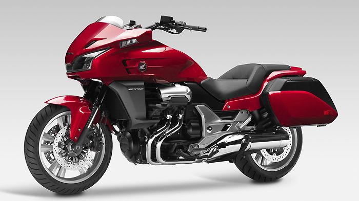 To CTX1300 είναι η δεύτερη μοτοσικλέτα της νέας σειράς cruiser της Honda μετά και τα 700άρια.