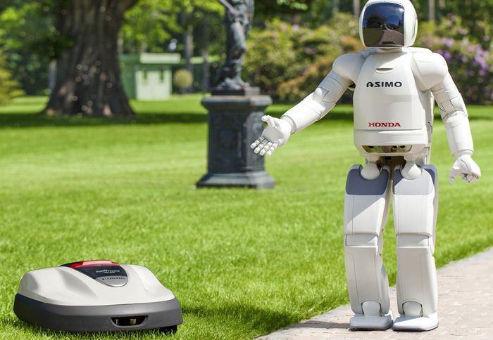 Όπως φαίνεται, ο Asimo ήταν μόνο η αρχή για τη Honda, η οποία παρουσίασε ένα ρομπότ-χλοοκοπτικό