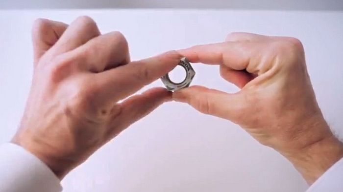 Τα μαγικά χέρια των μηχανικών της Honda