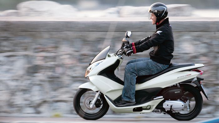 Η Honda κάνει καλή αρχή και το 2013, καταλαμβάνοντας την πρώτη θέση στις ταξινομήσεις δικύκλων τον Ιανουάριο.