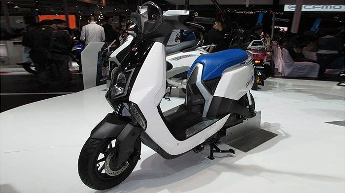 Το πρωτότυπο ηλεκτρικό Prinz παρουσίασε η Honda στη φετινή (2013) έκθεση μοτοσικλέτας στην Κίνα.