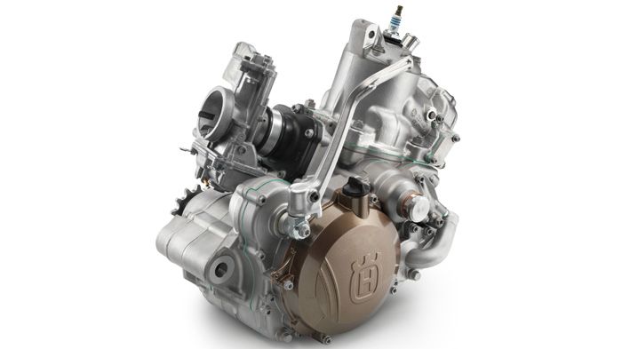 H Husqvarna ανακοίνωσε τη συνεργασία της με τη Bel-Ray, στους τομείς των αγώνων, αλλά και της παραγωγής.