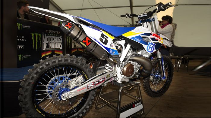 Την πρώτη της μοτοσικλέτα από τότε που εξαγοράστηκε από τον Stefan Pierer παρουσίασε η Husqvarna.