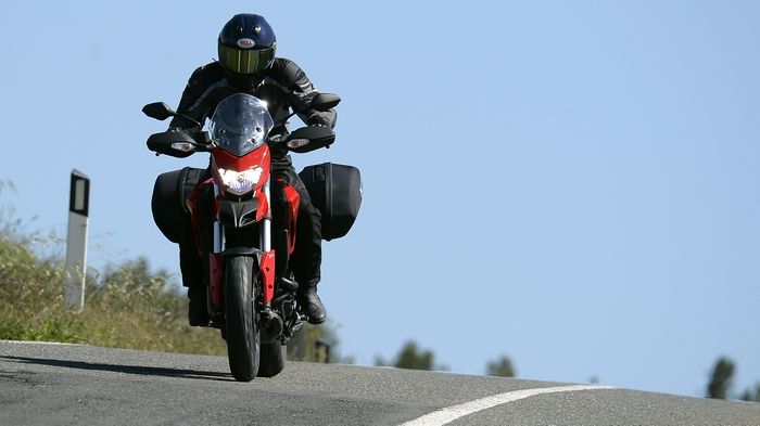 Ducati Hyperstrada. Το επίσημο βίντεο.