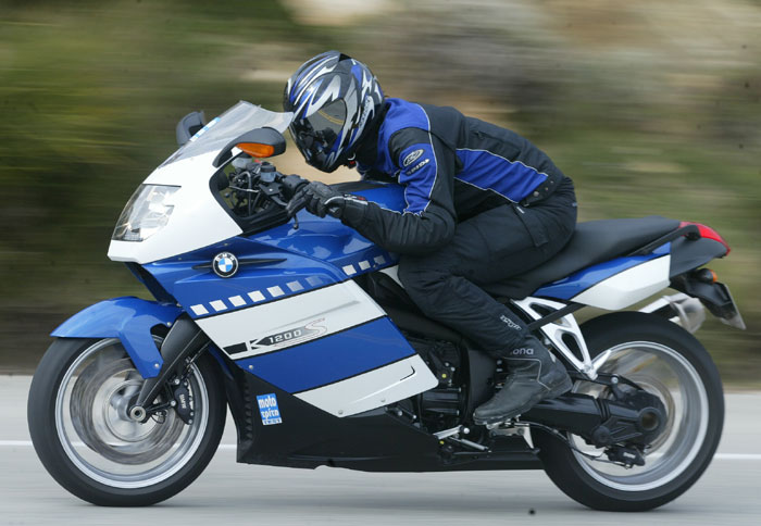 Οδηγούμε την BMW K1200S