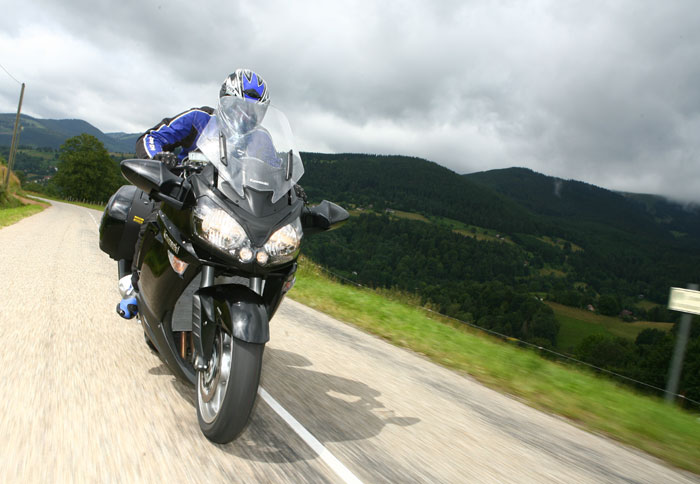 Παρουσίαση Kawasaki GTR1400