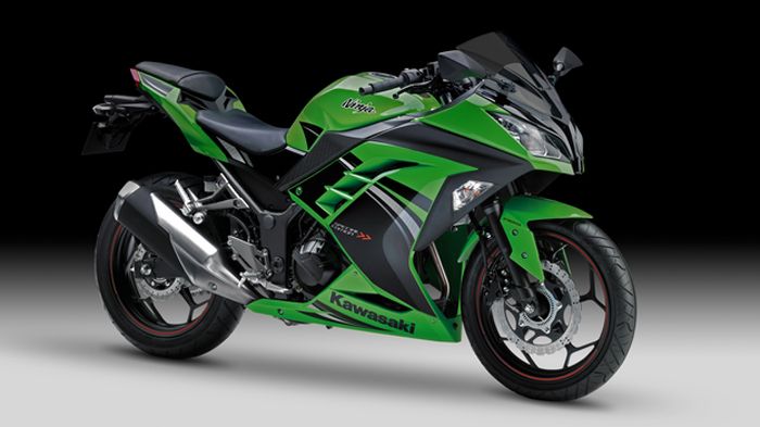 Το Kawasaki Ninja 300 θα κυκλοφορήσει στο τέλος του χρόνου σε μια ειδική έκδοση, επηρεασμένη αισθητικά από το αγωνιστικό ZX-10R τoυ WSB. 