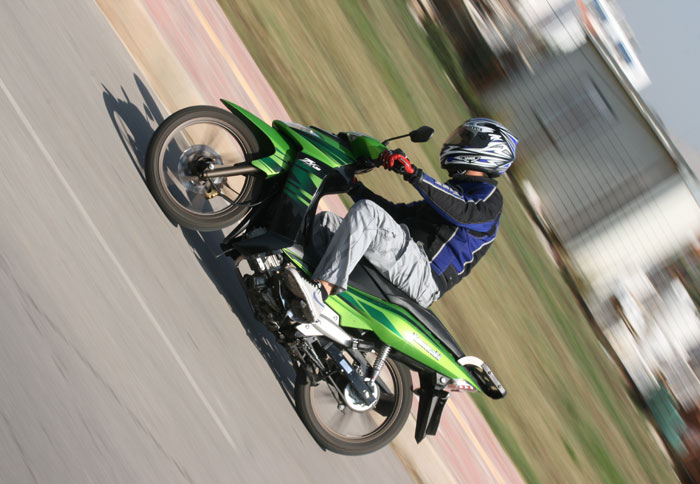 Δοκιμή υπερπάπιας: Kawasaki ZX 130
