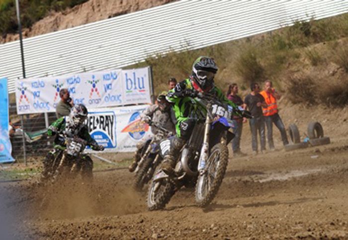 Στο β σκέλος ήταν ο πολύ καλός Μανώλης Κρητικός (Yamaha 125) αυτός που ακολούθησε τους 2 πρωτοπόρους