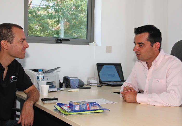 Ο κ. Γιάννης Γαρδούνης, 
Διευθυντής της KTEΟ Hellas / 
AUTOVISION( Bάρης, Ν. Φάληρου, Περιστερίου)
