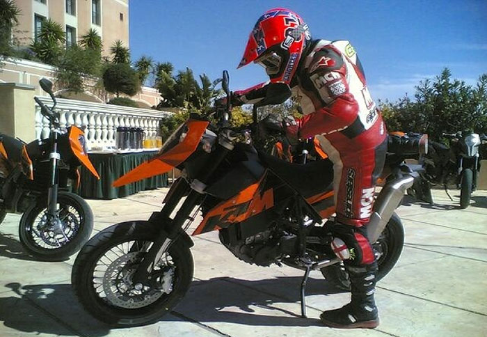 Παρουσιάστηκε το νέο KTM 690 SM!