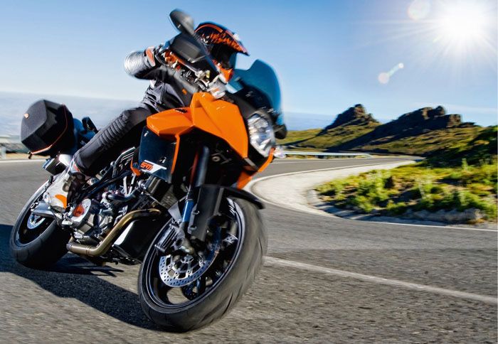 Το εκπληκτικό KTM SMT 990 μπορεί τώρα να γίνει δικό σας με μόλις 11.490 ευρώ!